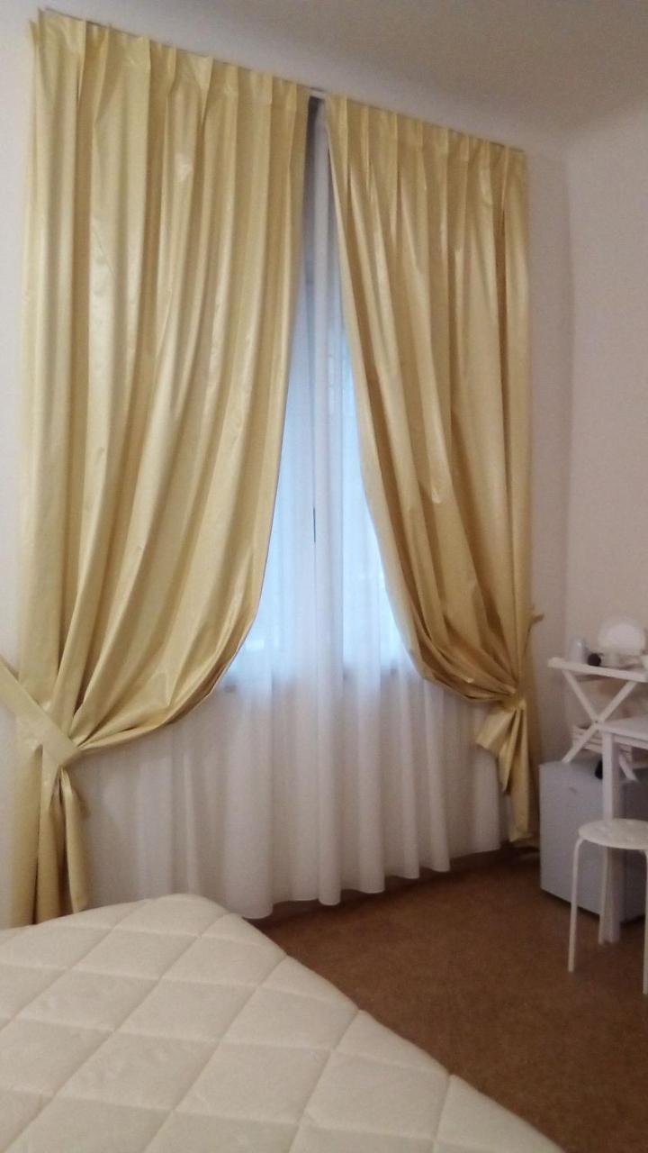 Officina Urban Sleep Panzió San Benedetto del Tronto Kültér fotó