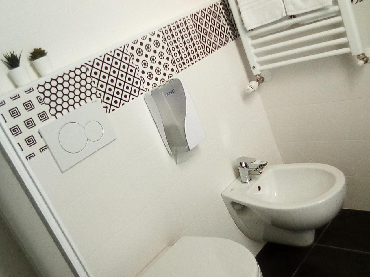 Officina Urban Sleep Panzió San Benedetto del Tronto Kültér fotó